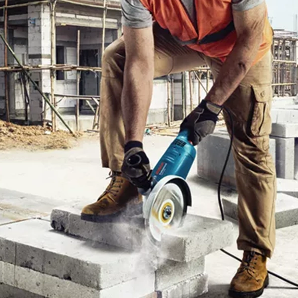Bosch Professional Taşlama Makinesi